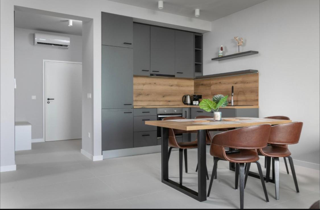 Dinora Exclusive Apartamento *